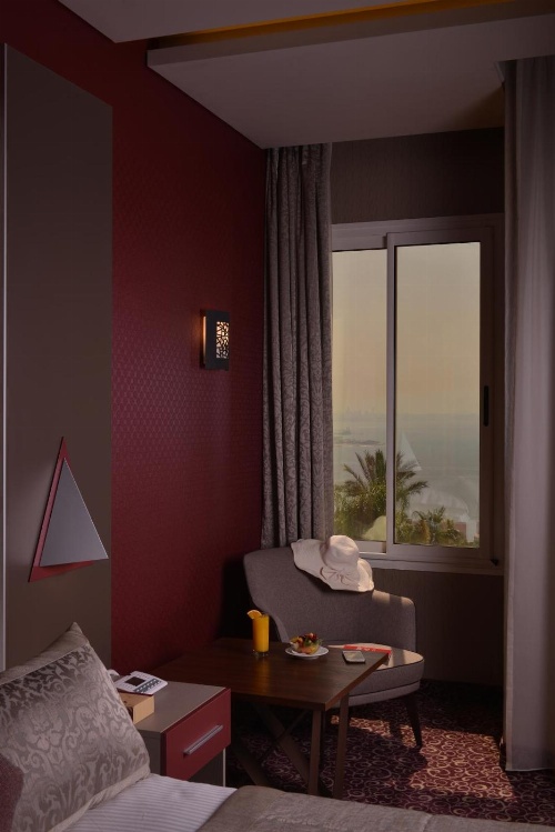 Regency Palace Hotel image 1